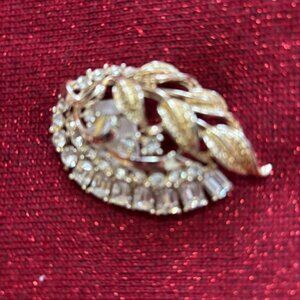 Vintage rhinestone leaf brooch